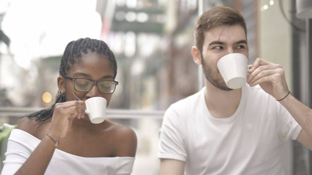 man and woman drinking coffee (1)