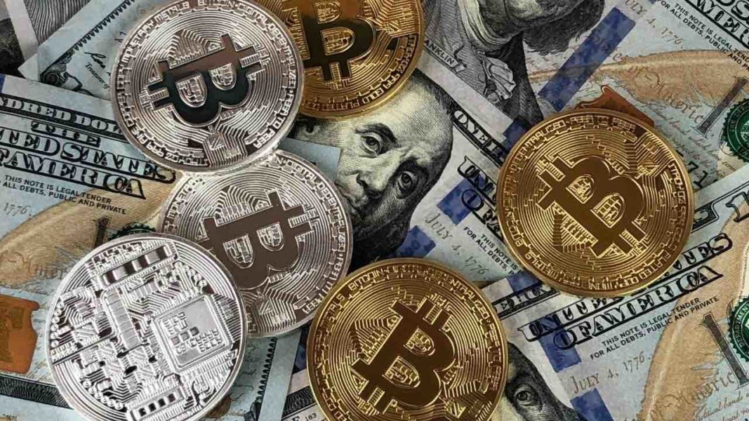 is cryptocurrency and bitcoin the same thing
